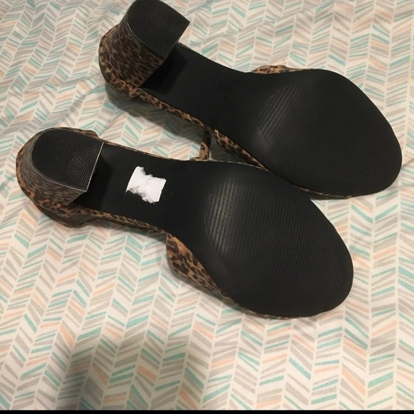 Leopard print Ankle Strap 3” Heel Sz 9 - Picture 5 of 5